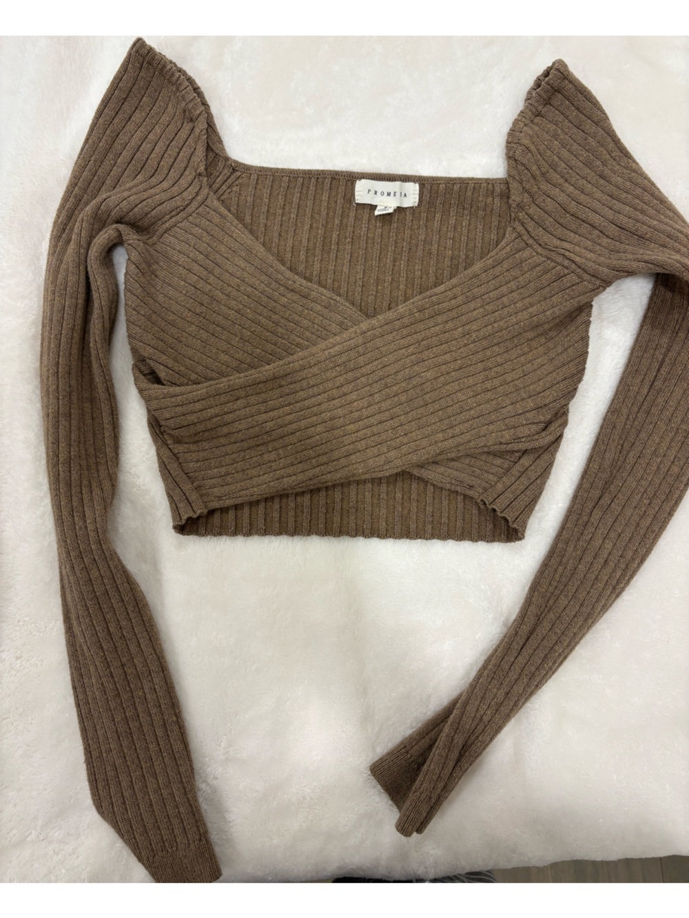 Promesa Ribbed V-Neck Cropped Sweater in Brown